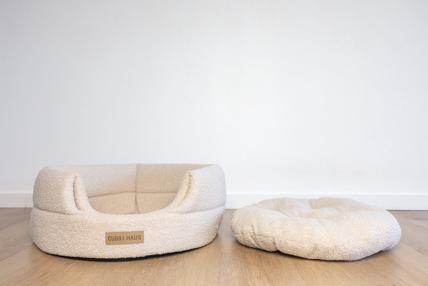 CUBBI HAUS Luxury Dog Bed - Beige